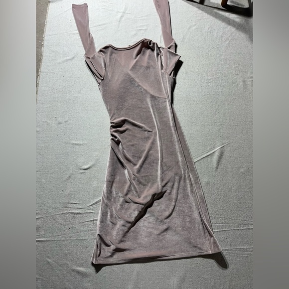 Aritzia Wilfred Free Klum Blush Pink Velvet Faux Wrap Longsleeve Dress large - Picture 9 of 15